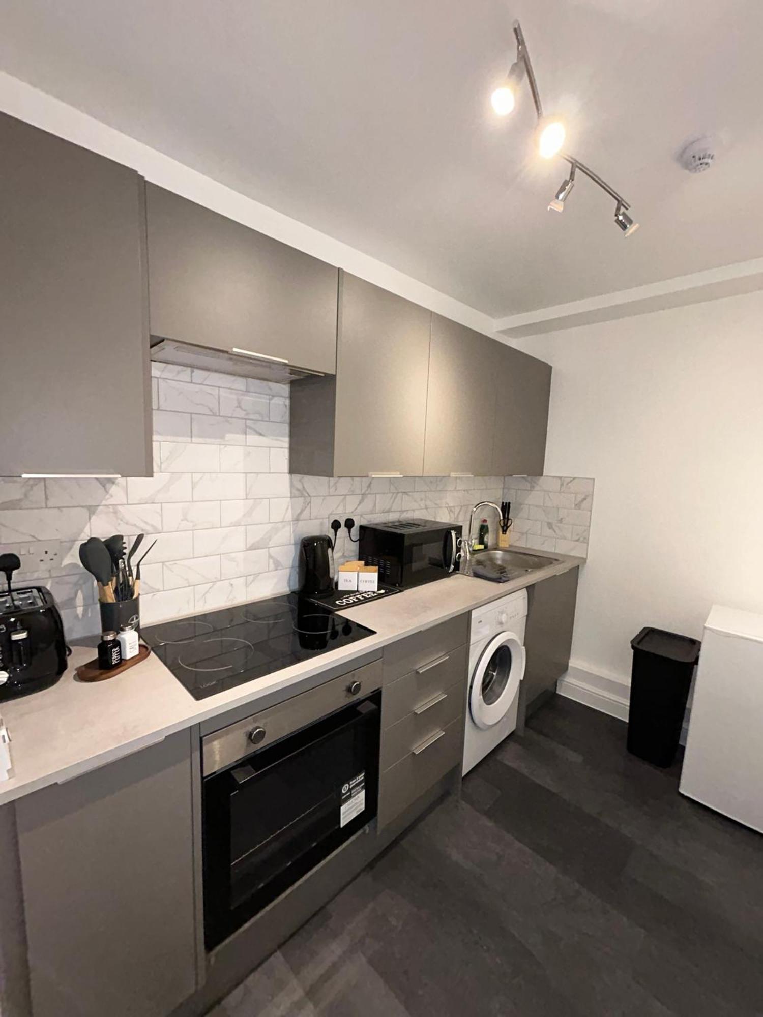 Brand New Modern Apartments Steps From Gloucester Quays Exterior foto