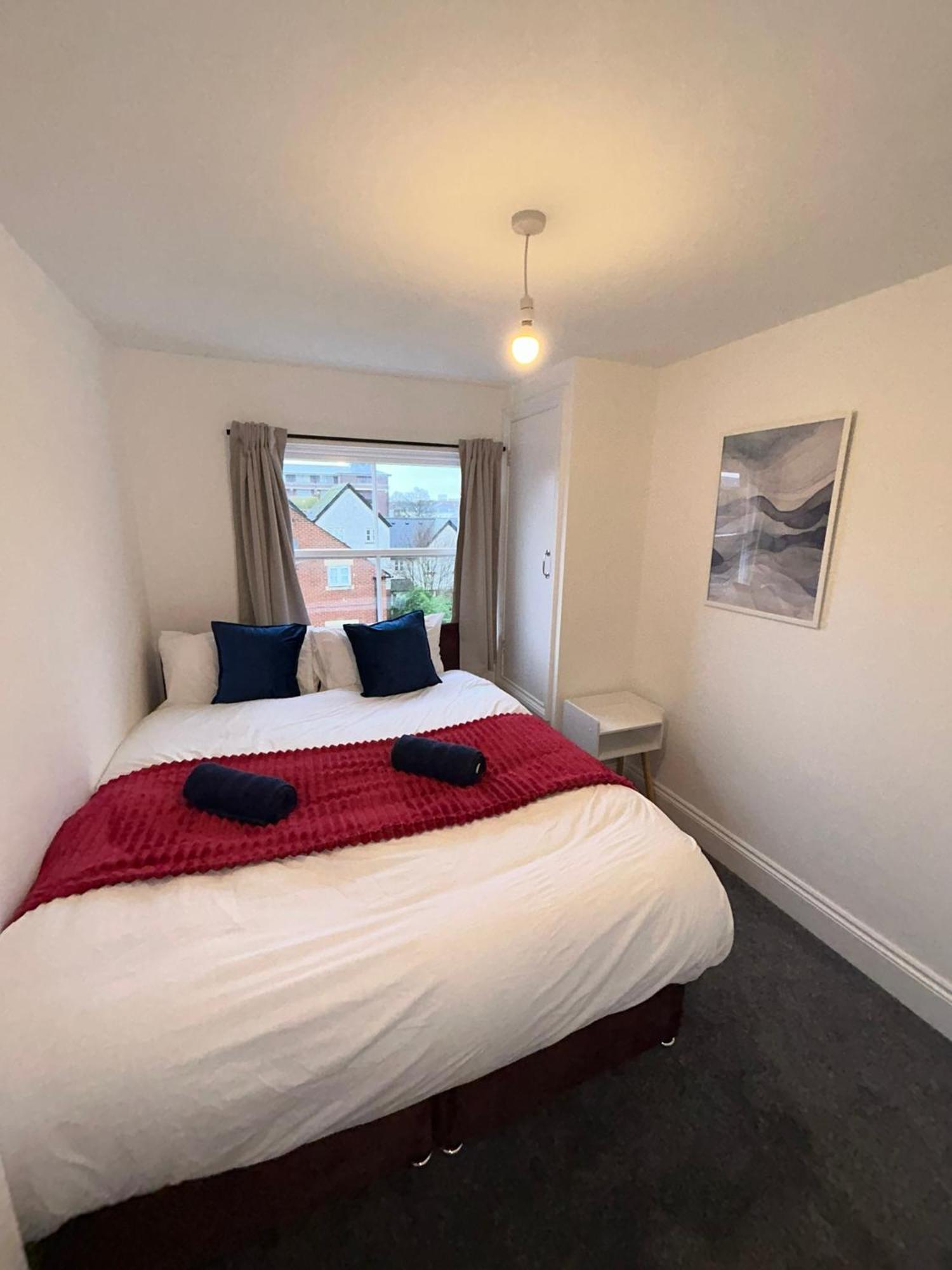 Brand New Modern Apartments Steps From Gloucester Quays Exterior foto