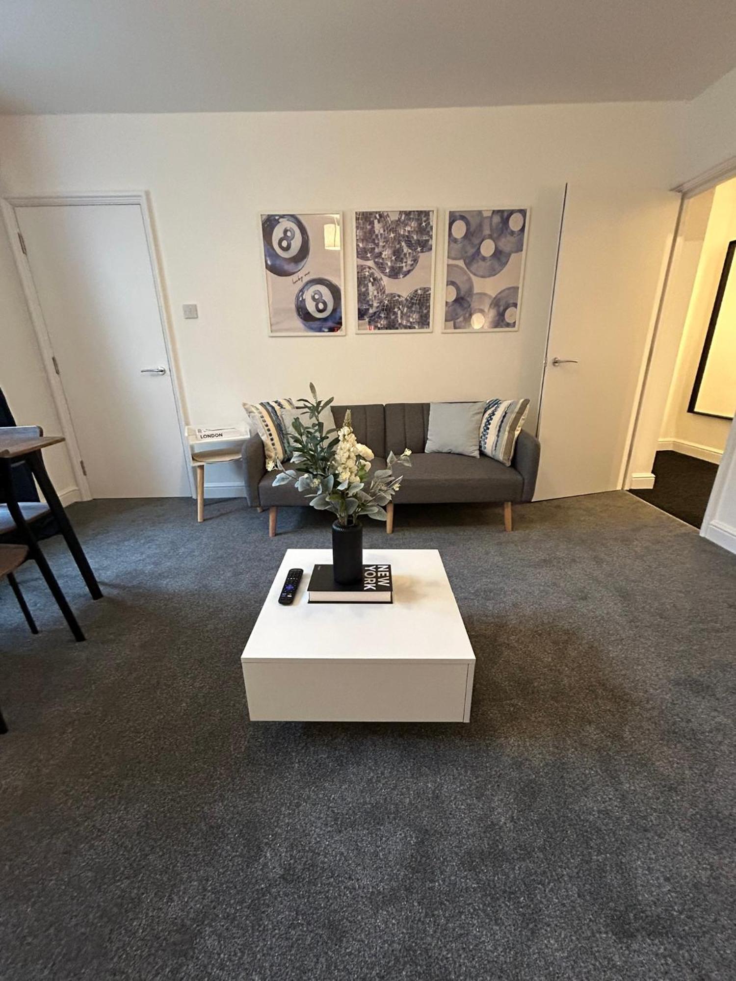Brand New Modern Apartments Steps From Gloucester Quays Exterior foto