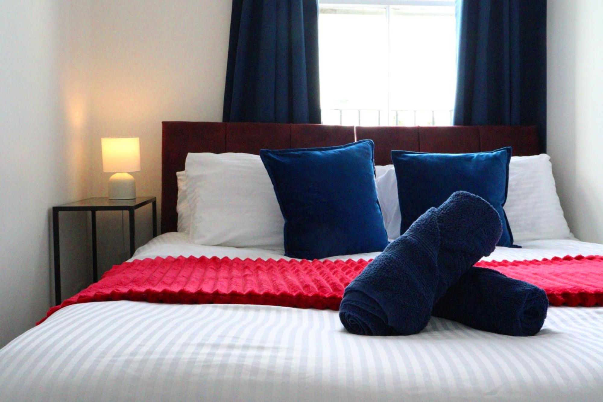 Brand New Modern Apartments Steps From Gloucester Quays Exterior foto